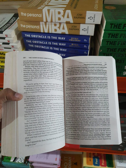 The 7 Habits of Highly Effective People by Stephen R. Covey (Slightly Damaged)