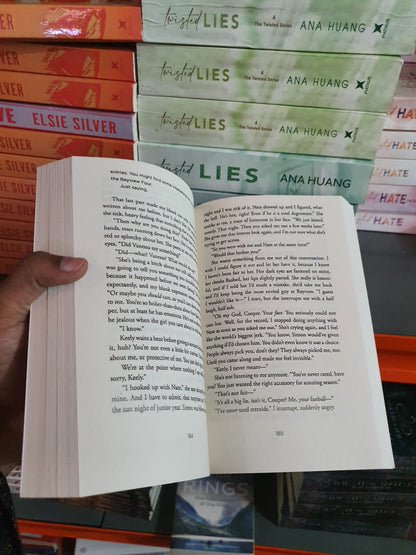 One of Us Is Lying by Karen M. McManus (Book 1 of the One of Us Is Lying series)