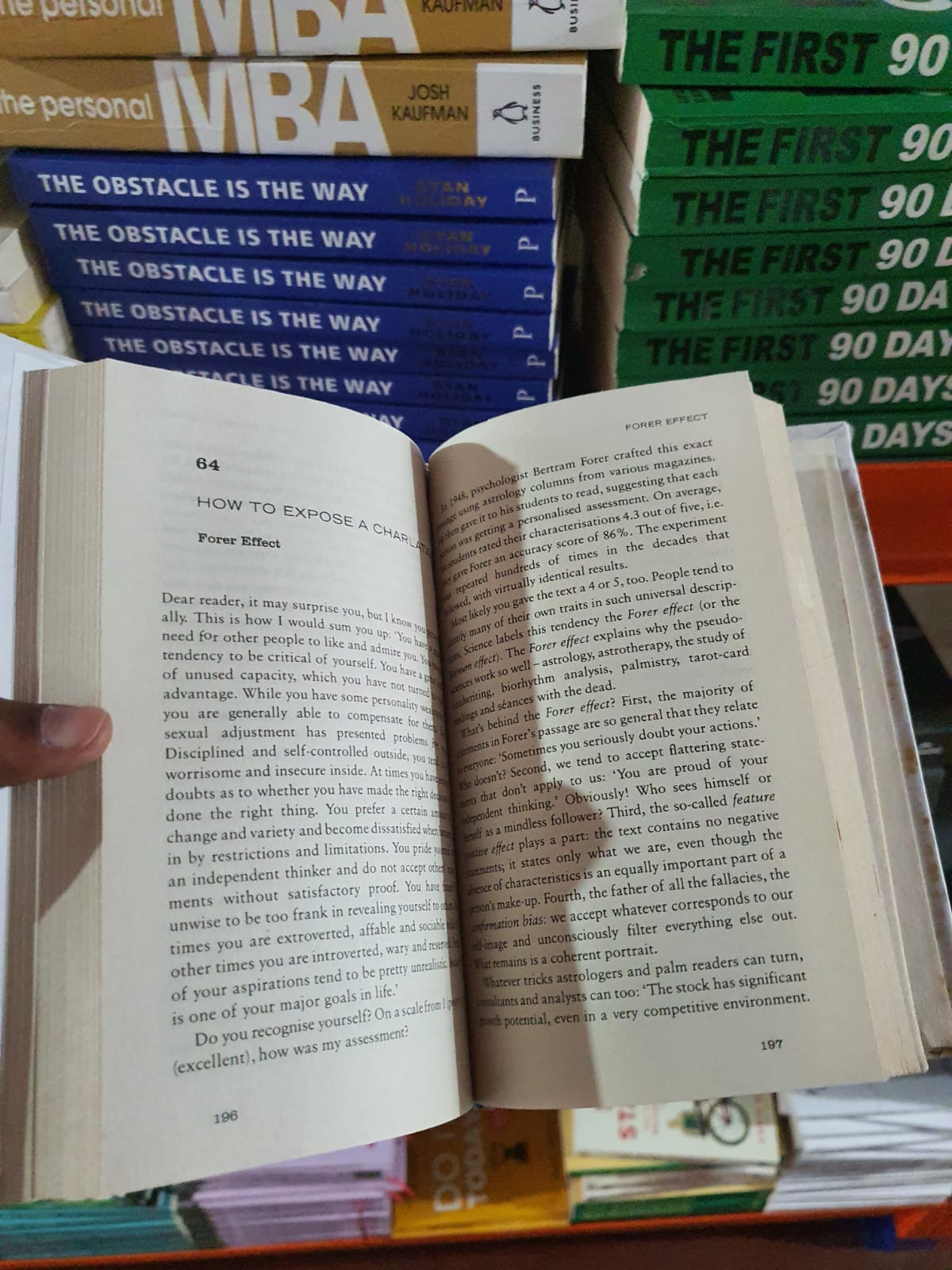 The Art of Thinking Clearly by Rolf Dobelli (Hard cover) (Slightly Damaged)